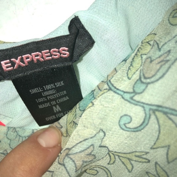 🔥HOT SALE🔥Express High Waisted Floral Wrap skirt - Picture 3 of 7